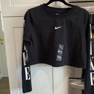 NWT Nike top